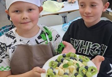 Pyszne i zdrowe kanapki i sałatki kolorowe