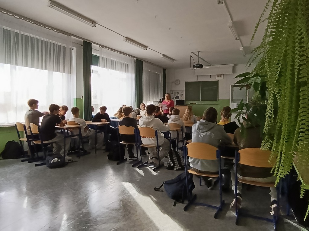 Zajęcia biblioteczne z klasą VIII B